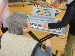 キーボードをさわる