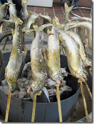 「暑いな～、これ」「せや。夏やもんな～」