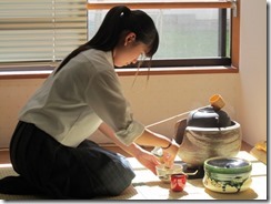 2013H250719 飛騨神岡高校茶道部 呈茶 042